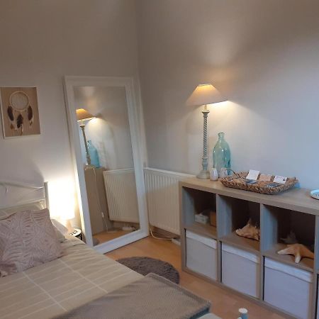Au Bosquet, Chambre Et Salle De Bains Avec Petit Dejeuner A 600 M Du Centre Dans Un Cadre Calme Et Verdoyant Salies-de-Béarn 외부 사진